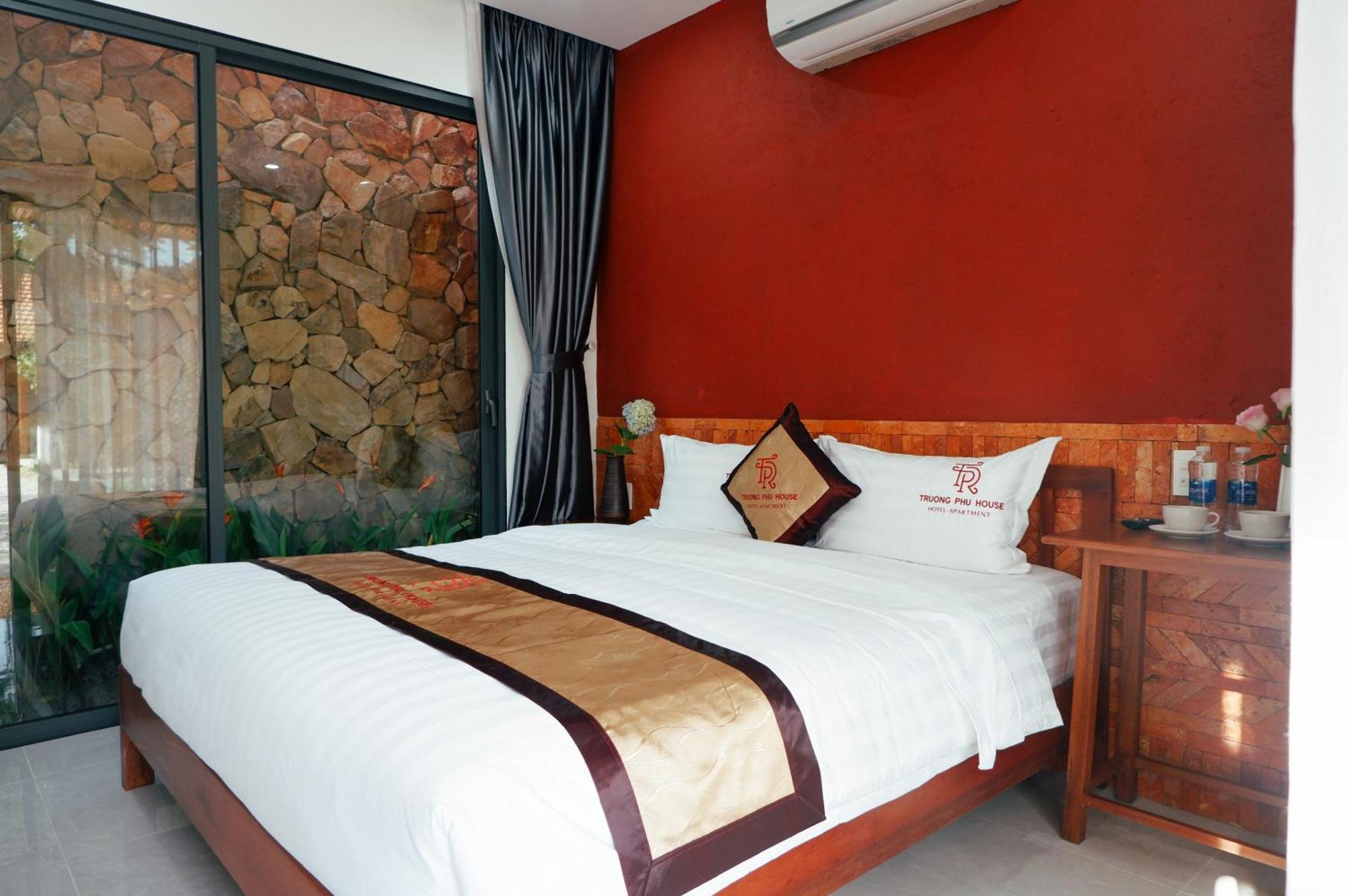 Truong Phu House - Hotel & Apartment Хуе Екстериор снимка